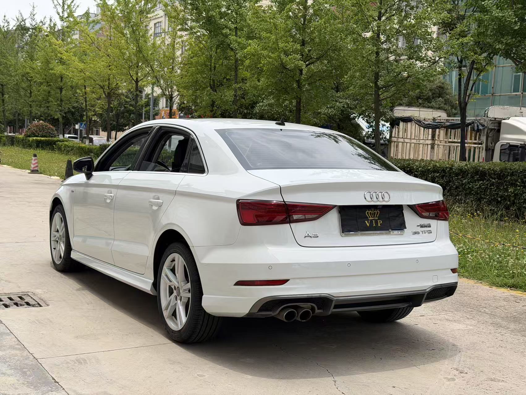 Audi A3 2019 car image #9