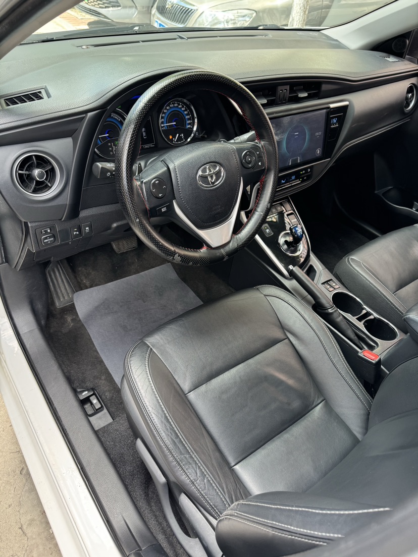 Toyota Corolla 2017 #5 Toyota Corolla 2017 car image #5