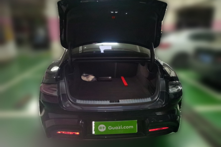 MI SU7 2025 imagem de carro #21