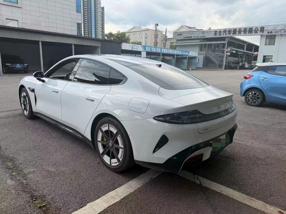 MI SU7 2025 car image #7