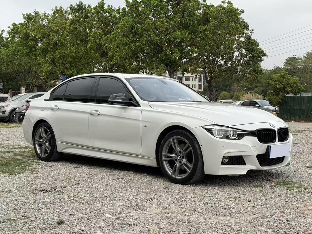 BMW 3 Series 2018 #3 BMW 3 Series 2018 car image #3