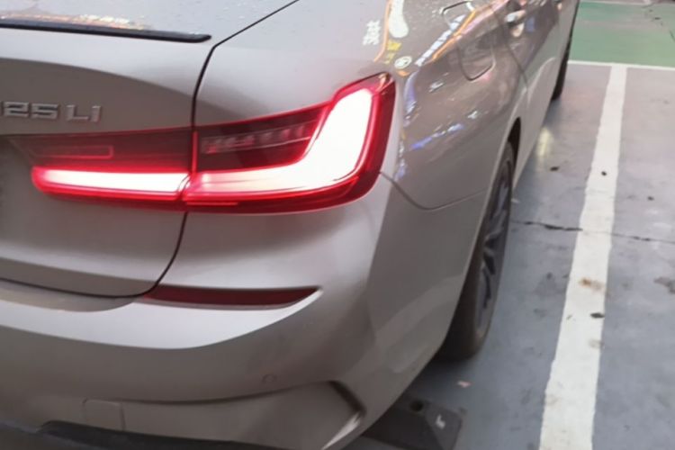 BMW 3 Series 2020 #8 BMW 3 Series 2020 car image #8