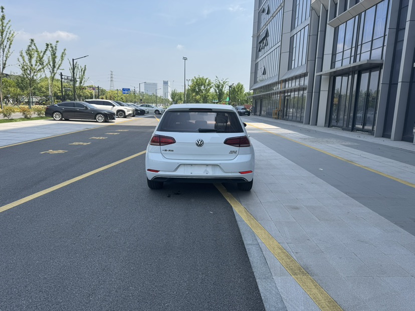 Volkswagen Golf 2018 #5 Volkswagen Golf 2018 car image #5