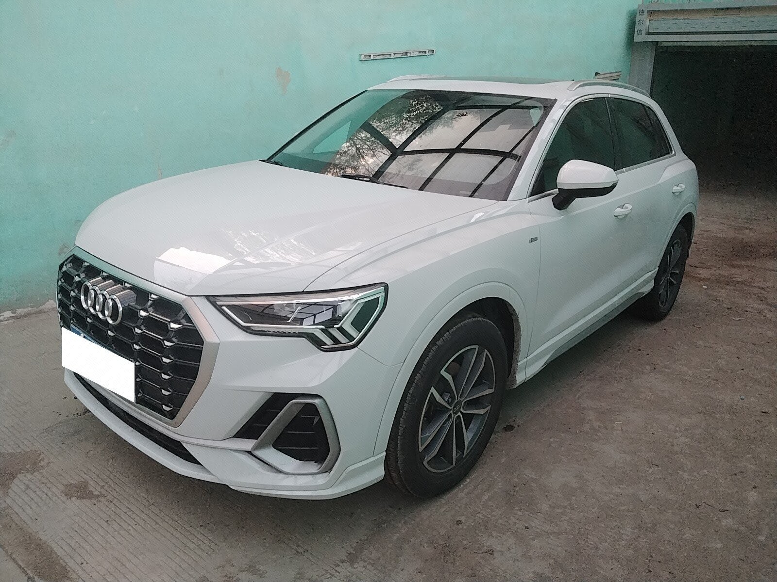 Audi Q3 2023 Audi Q3 2023 car image