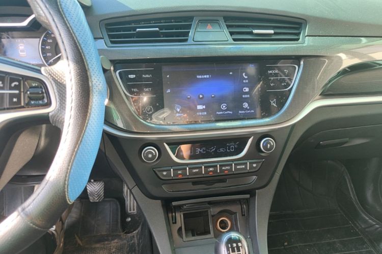 GEELY Emgrand 2017 #13 GEELY Emgrand 2017 car image #13