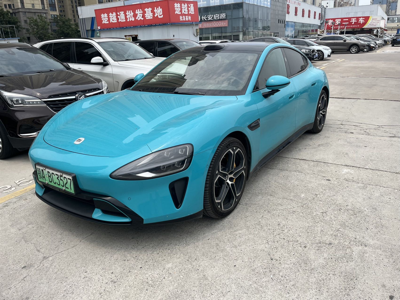 MI SU7 2025 MI SU7 2025 car image