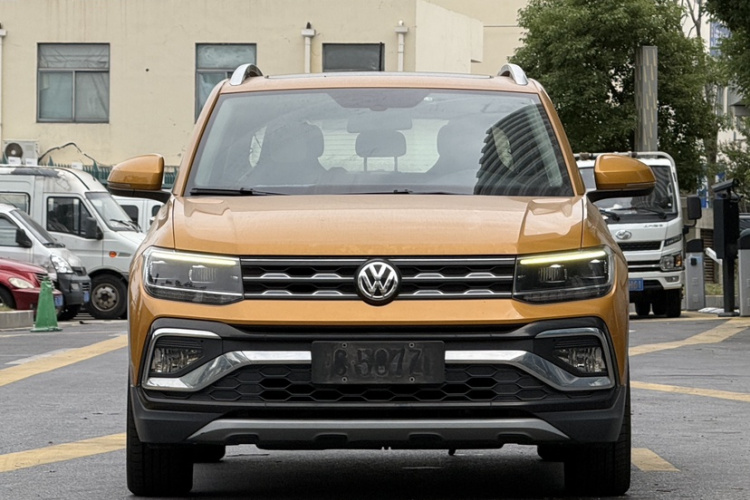 Volkswagen T-Cross 2019 #6 Volkswagen T-Cross 2019 car image #6