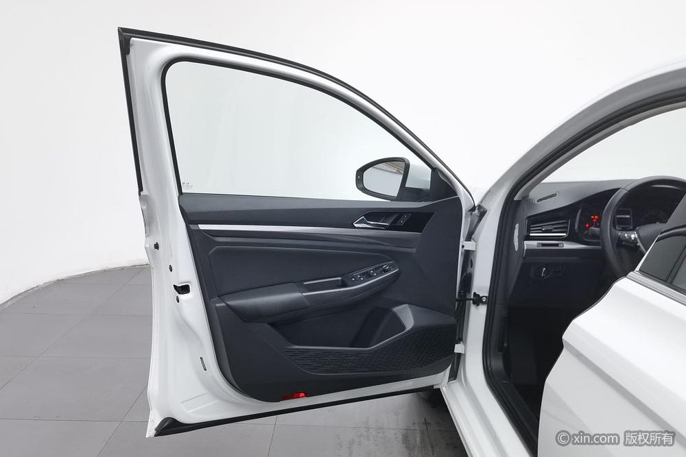 Volkswagen Bora 2020 car image #21