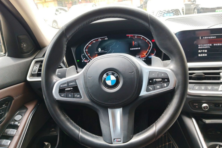 BMW 3 Series 2021 car image #12