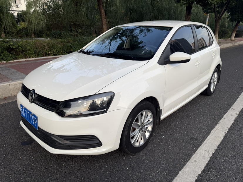Volkswagen Polo 2014 car image #3