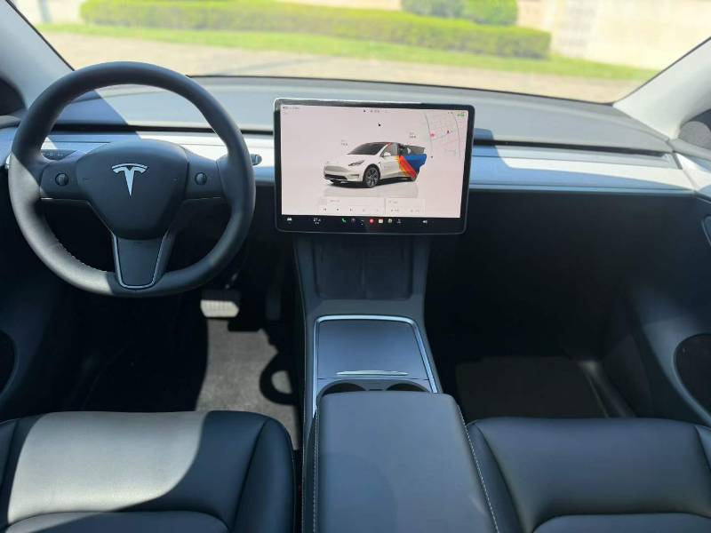 Tesla Model Y 2024 #6 Tesla Model Y 2024 image de voiture #6