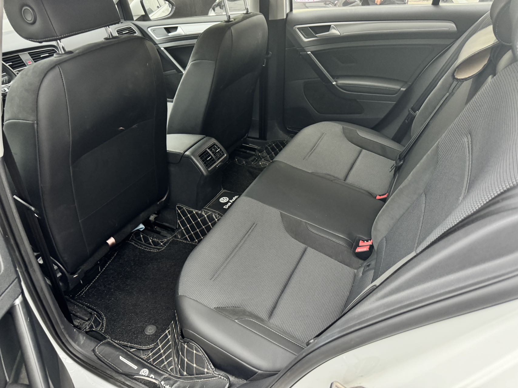 Volkswagen Golf 2018 #3 Volkswagen Golf 2018 car image #3