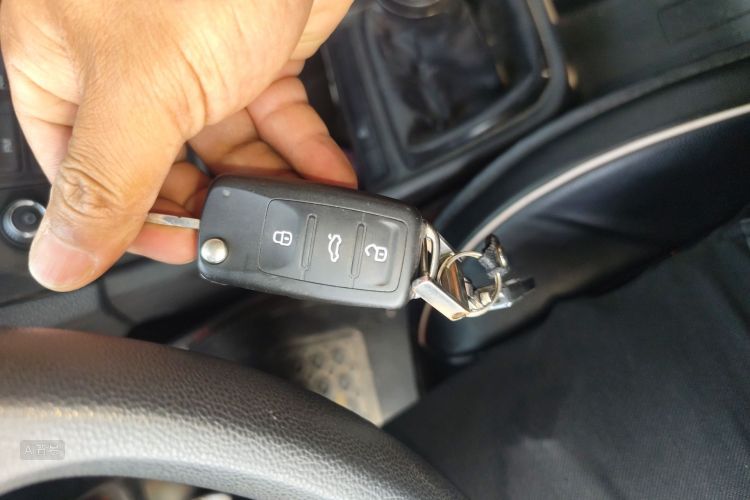 Volkswagen Santana 2019 صورة سيارة #10