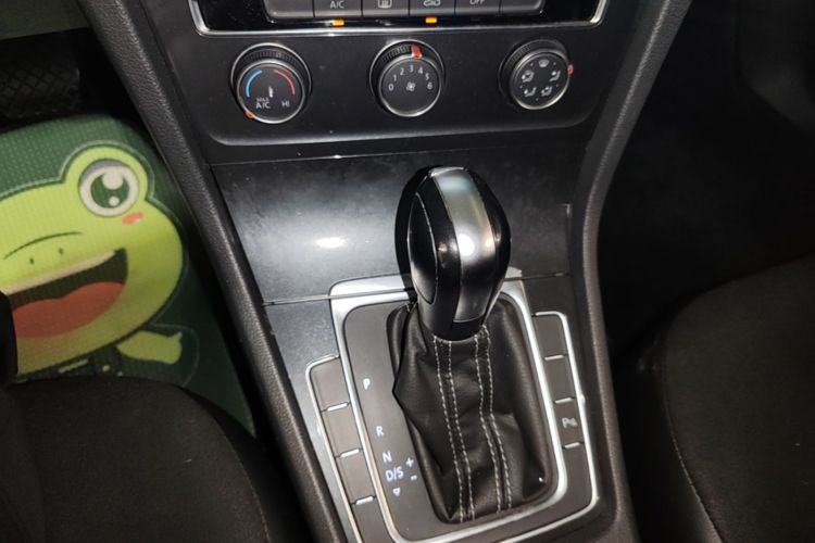 Volkswagen Golf 2017 #14 Volkswagen Golf 2017 car image #14
