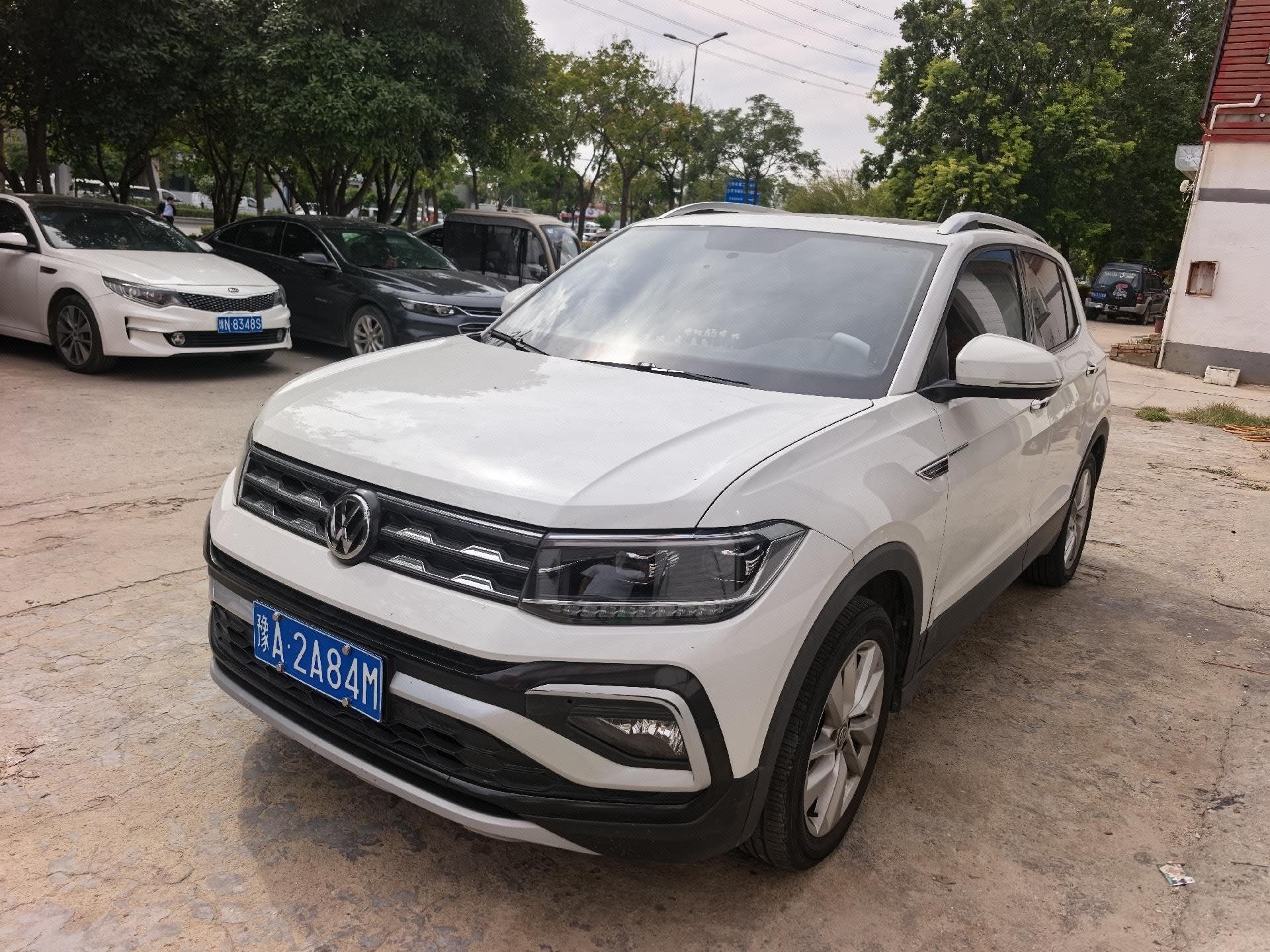 Volkswagen T-Cross 2020 Volkswagen T-Cross 2020 car image