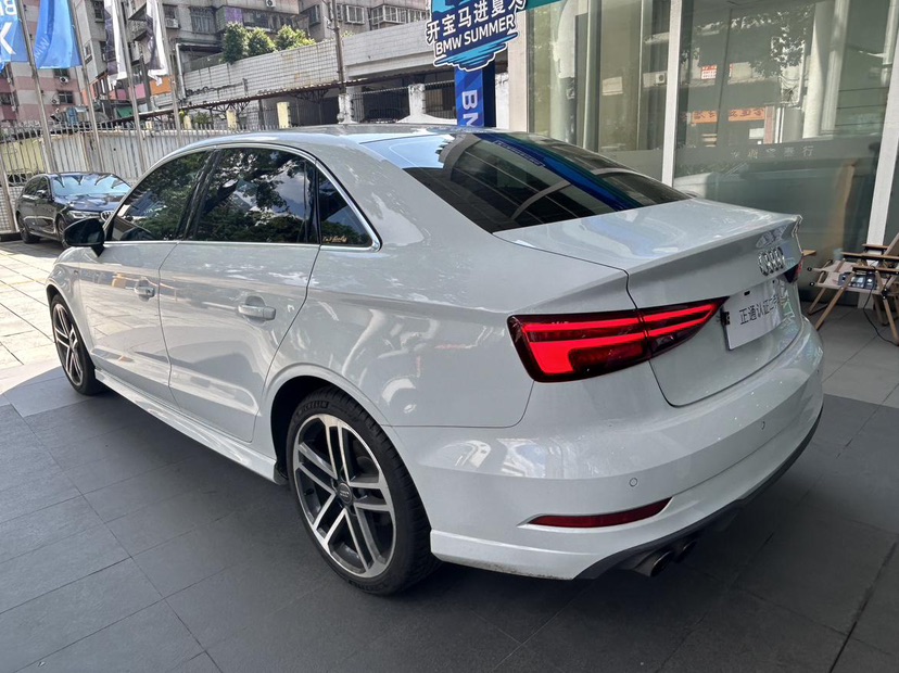 Audi A3 2018 immagine di auto #4