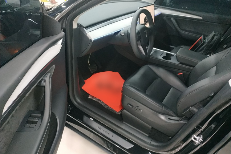 Tesla Model Y 2022 #16 Tesla Model Y 2022 car image #16