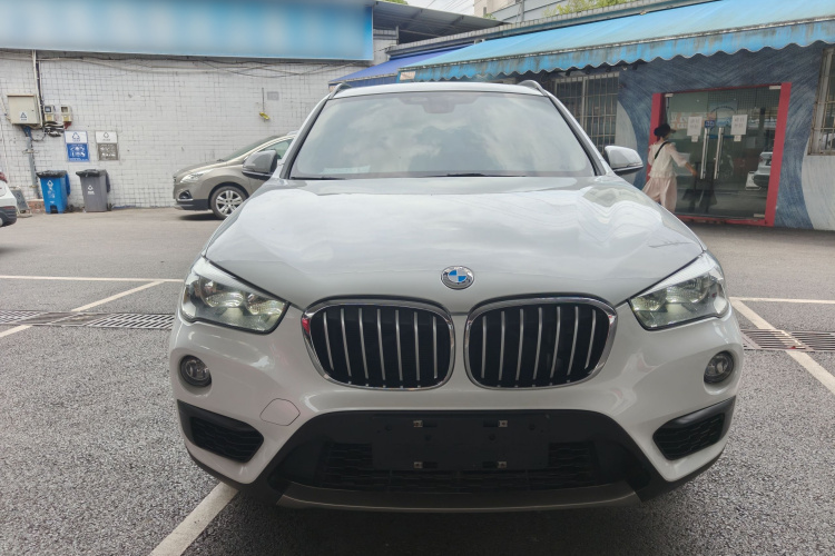 BMW X1 2017 #3 BMW X1 2017 car image #3