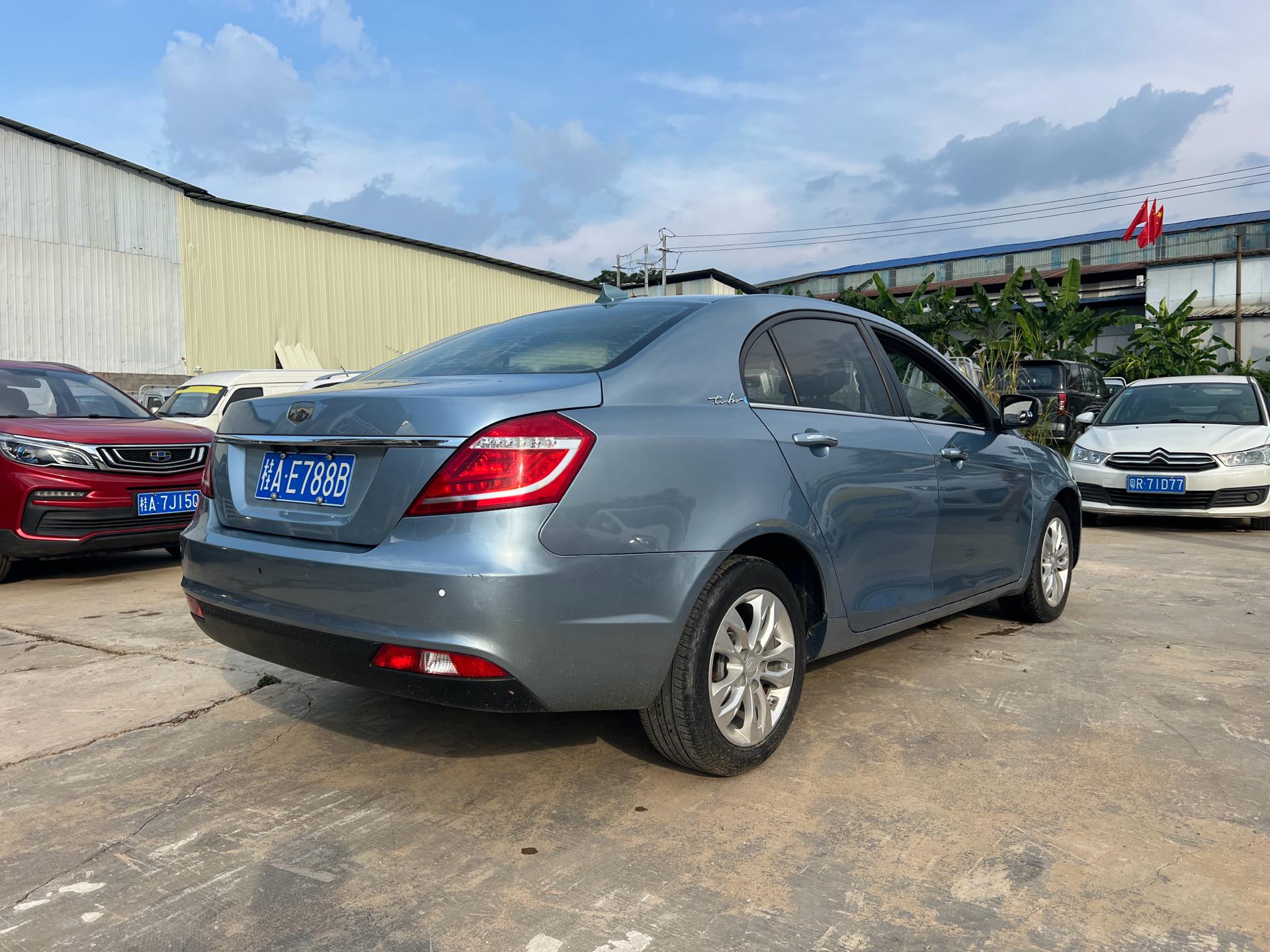 GEELY Emgrand 2016 car image #7