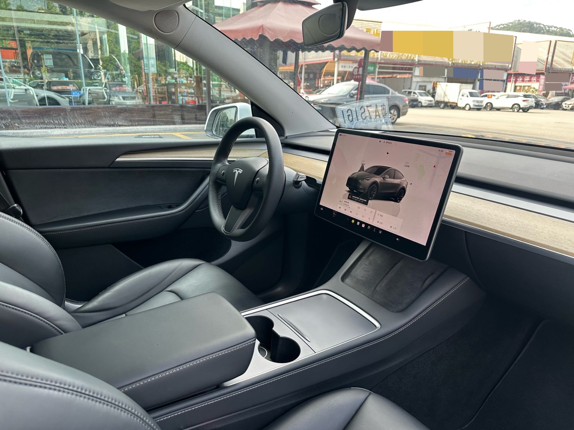 Tesla Model Y 2023 изображение автомобиля #10