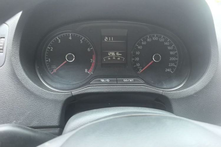 Volkswagen Polo 2017 immagine di auto #12