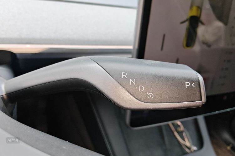 Tesla Model Y 2023 #16 Tesla Model Y 2023 immagine di auto #16