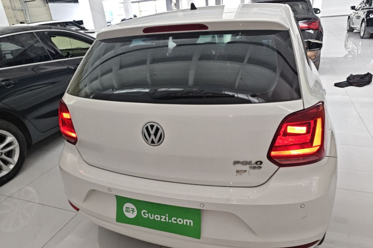 Volkswagen Polo 2019 car image #6