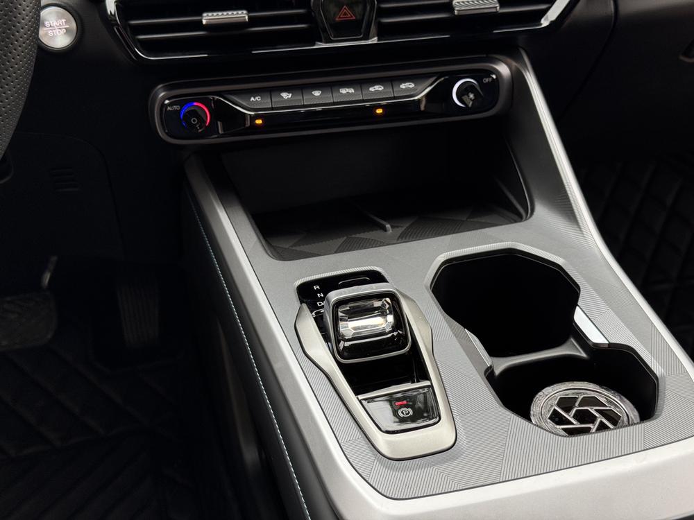 GAC Trumpchi GS3 2025 #25 GAC Trumpchi GS3 2025 car image #25