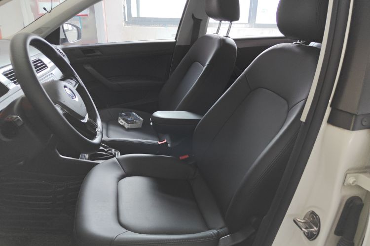 Volkswagen Santana 2019 car image #19