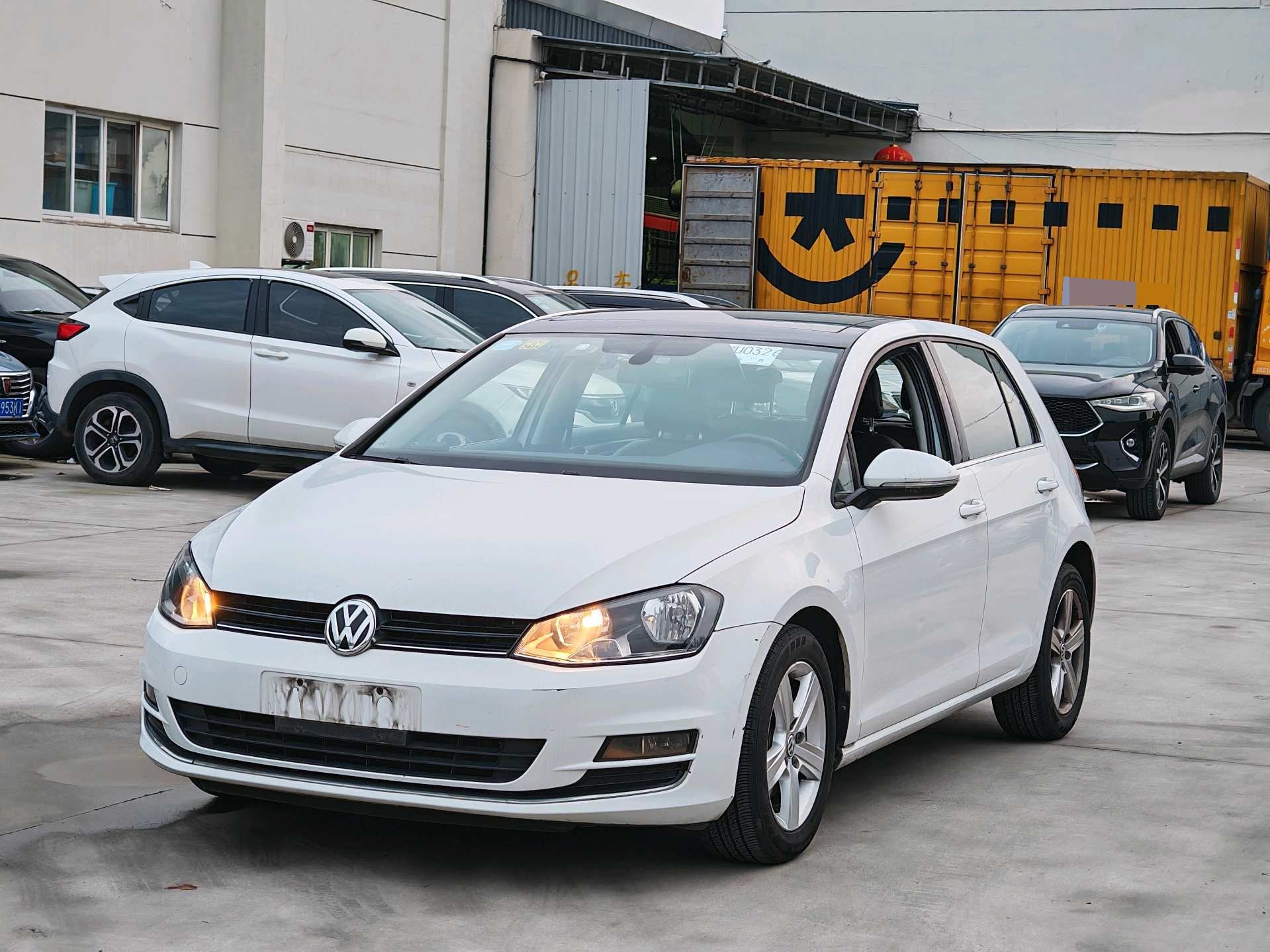 Volkswagen Golf 2015 car image 
