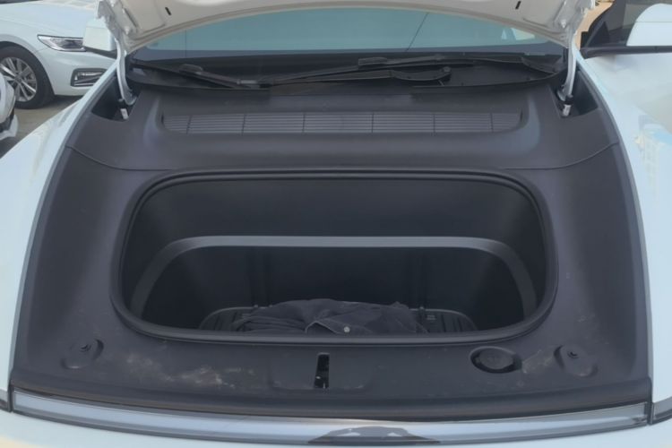 Tesla Model Y 2026 car image #20