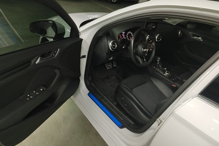 Audi A3 2018 #12 Audi A3 2018 car image #12