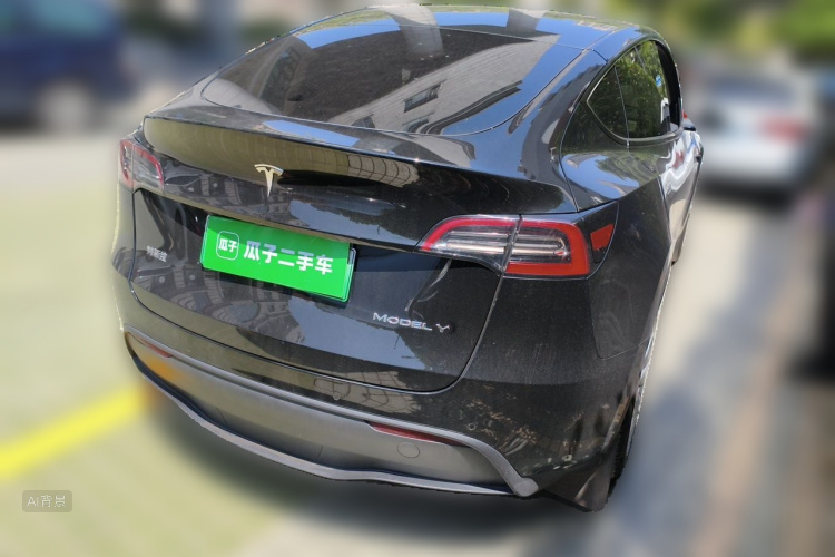 Tesla Model Y 2023 car image #7