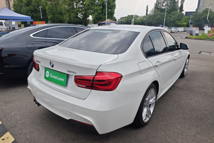 BMW 3 Series 2018 car image #7