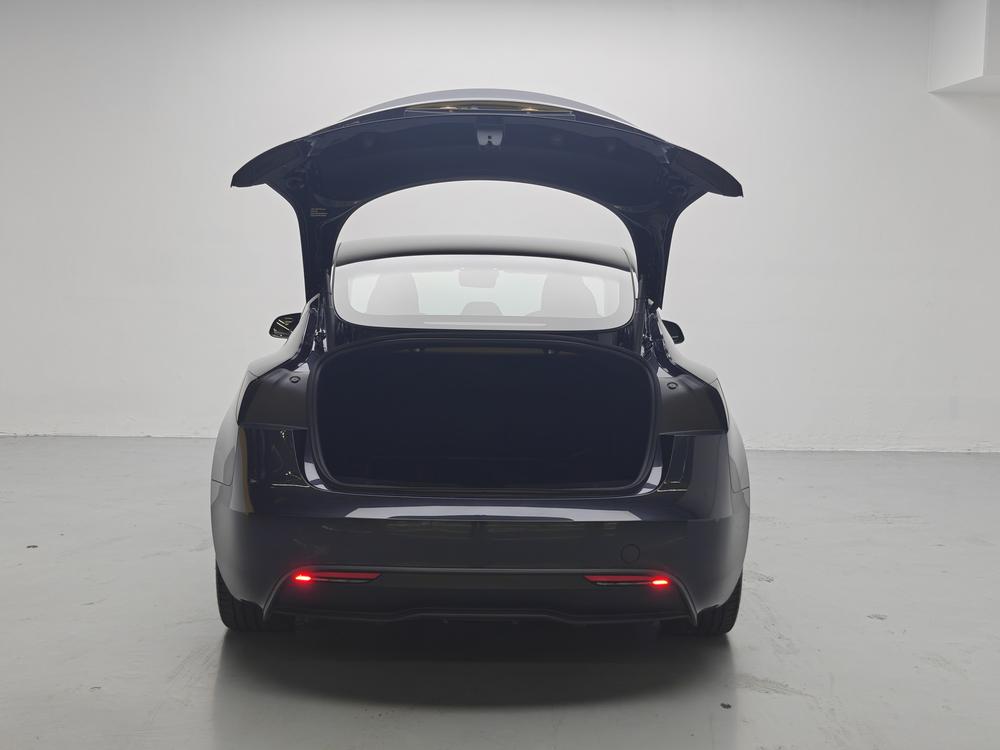 Tesla Model 3 2025 car image #20
