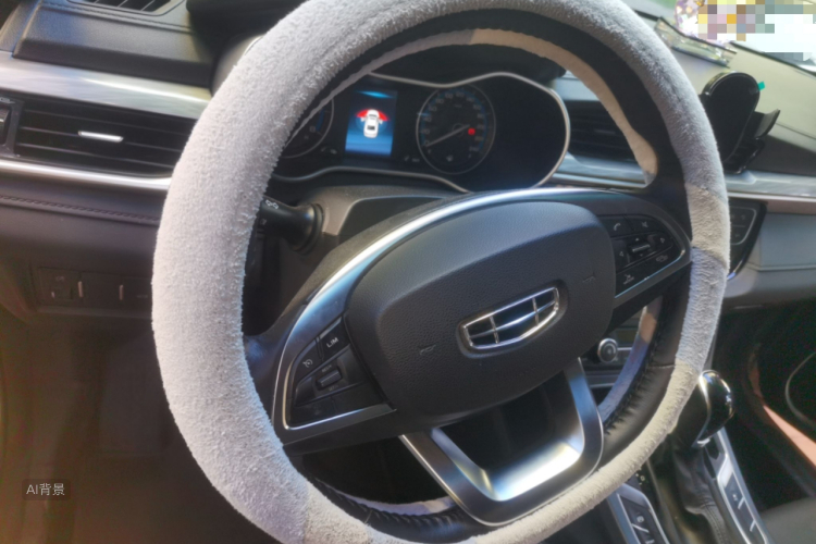 GEELY Emgrand 2019 car image #12