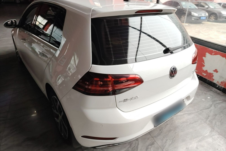 Volkswagen Golf 2019 #5 Volkswagen Golf 2019 car image #5