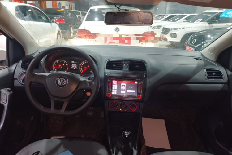 Volkswagen Polo 2016 #11 Volkswagen Polo 2016 car image #11