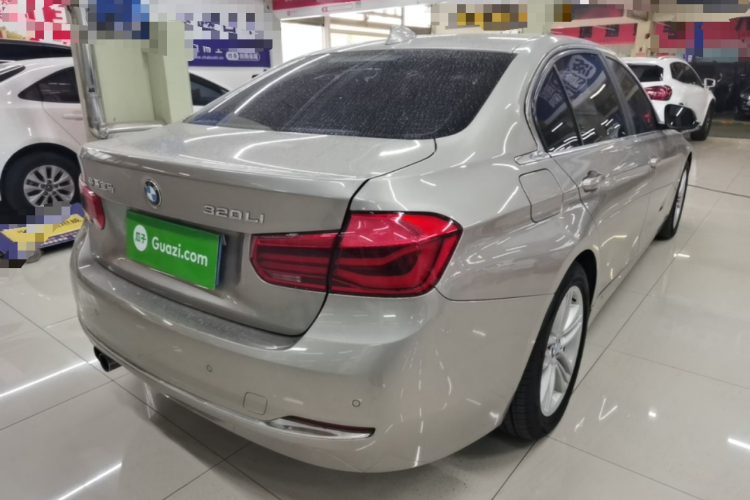 BMW 3 Series 2017 #5 BMW 3 Series 2017 car image #5