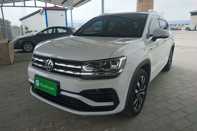 Volkswagen Tharu 2019 car image #2