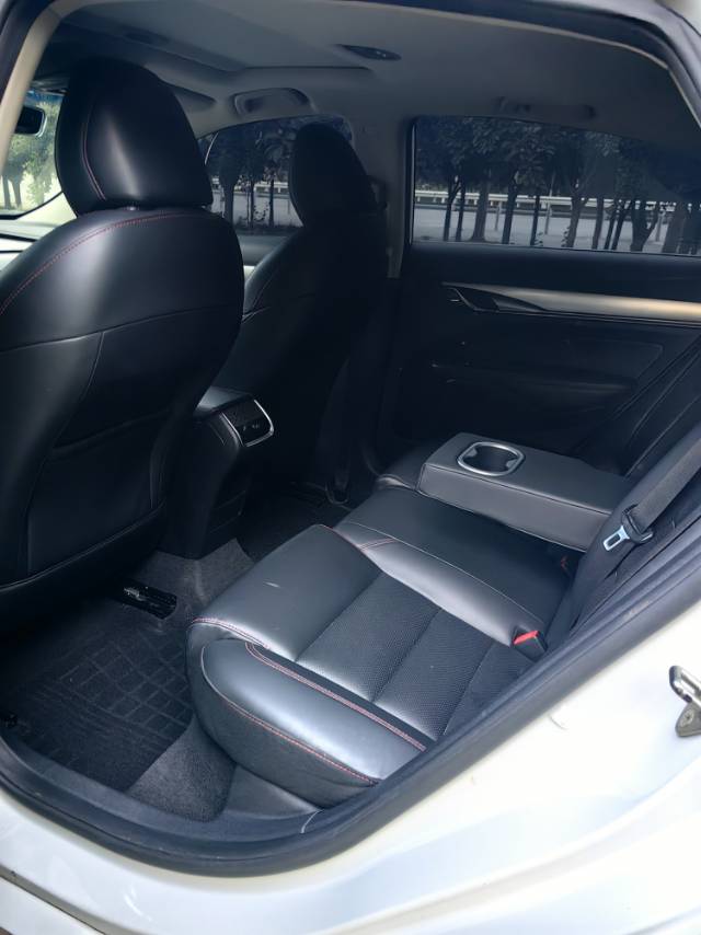 GEELY Binray 2019 image de voiture #9