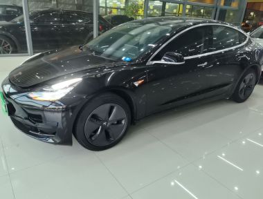 Tesla Model 3 2020 car image 