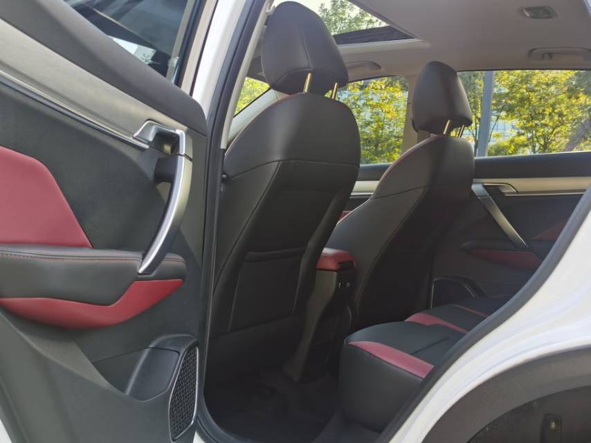 GEELY Coolray 2022 image de voiture #8