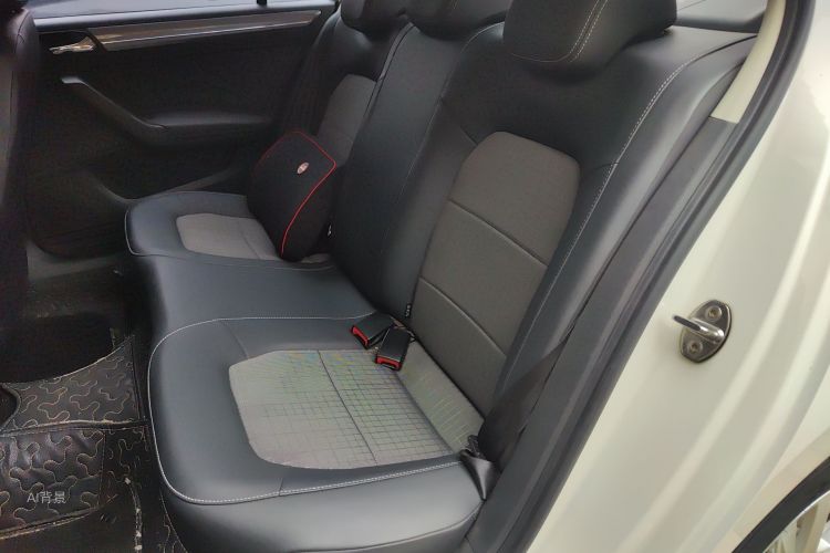 Volkswagen Santana 2017 car image #19