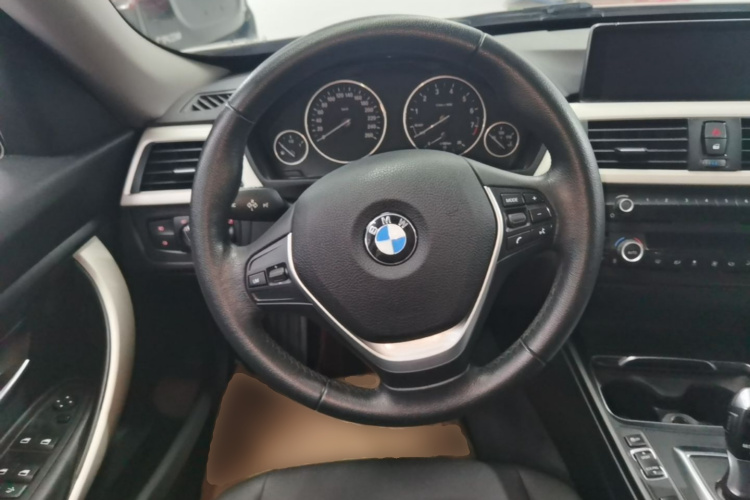 BMW 3 Series GT 2016 car image #15
