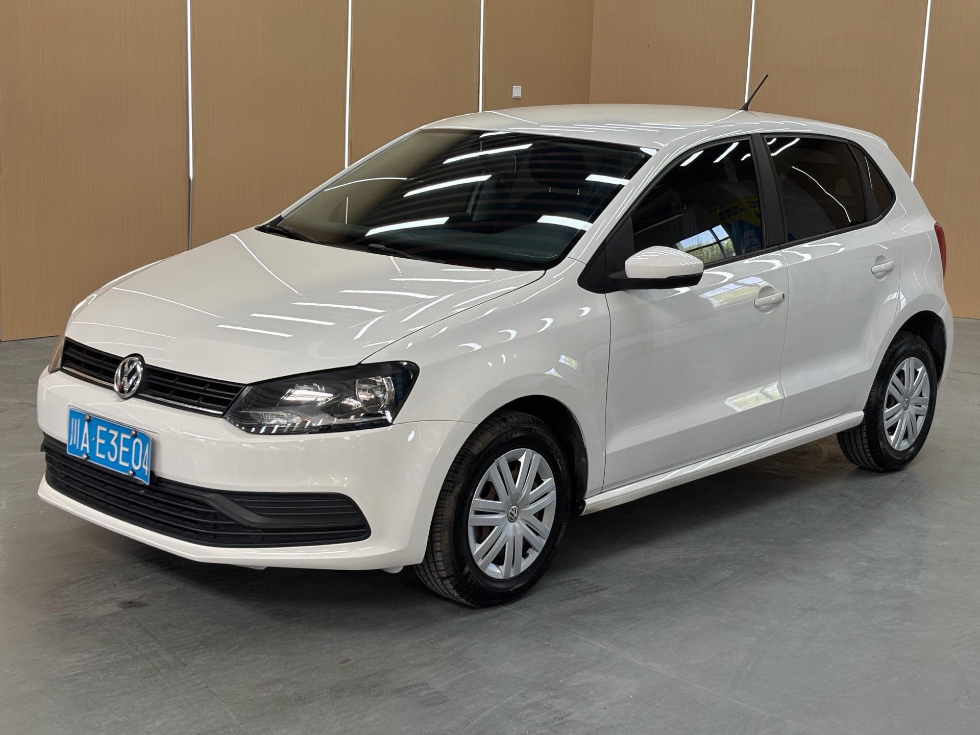 Volkswagen Polo 2018 Volkswagen Polo 2018 car image