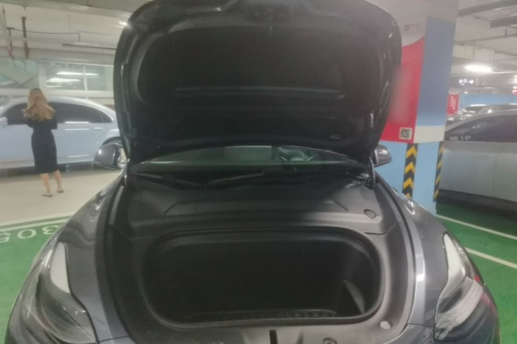 Tesla Model Y 2021 #20 Tesla Model Y 2021 car image #20