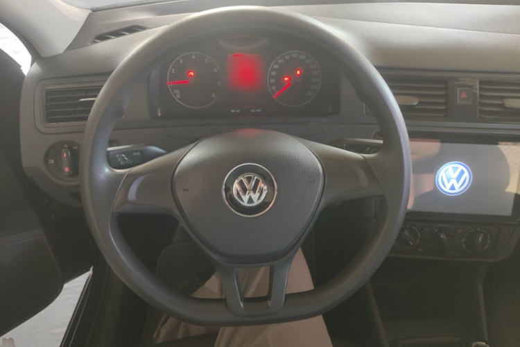 Volkswagen Santana 2016 car image #11