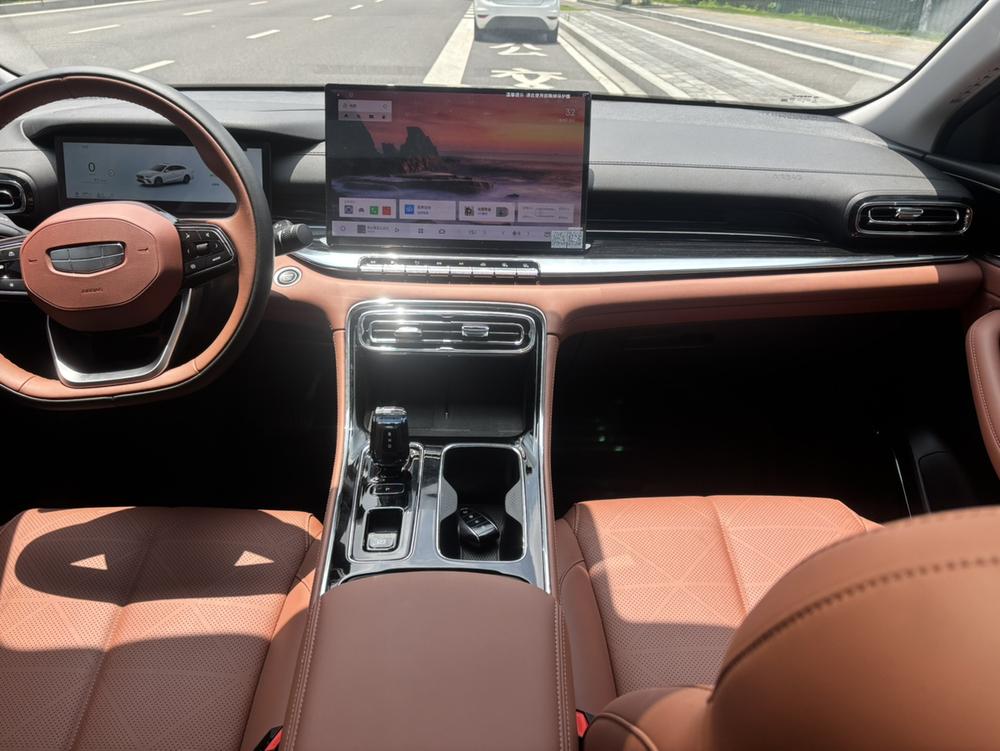 GEELY Emgrand 2025 #7 GEELY Emgrand 2025 car image #7