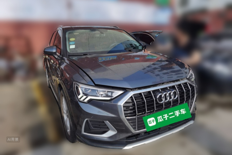 Audi Q3 2019 car image #4